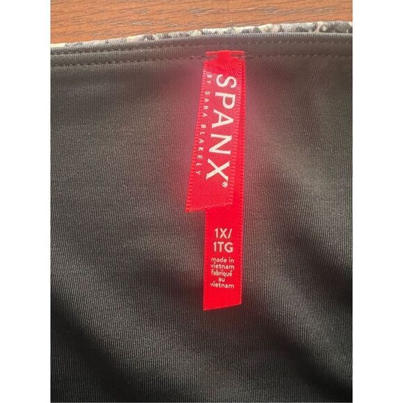 Spanx faux leather grey snake skin leggings 1x - Picture 6 of 6